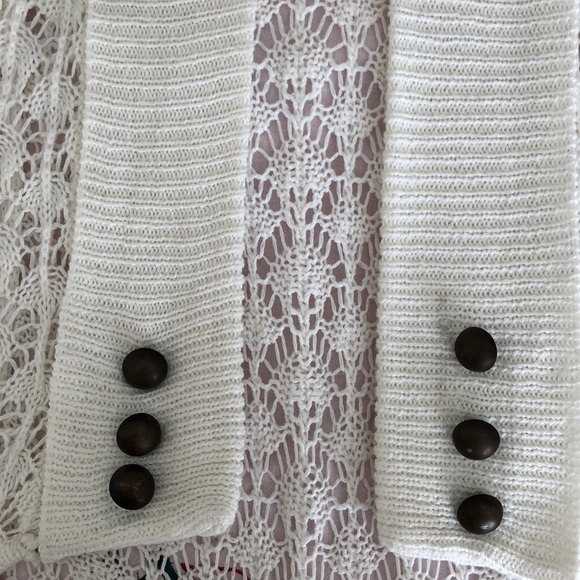 Women’s Cardigan - Picture 2 of 4